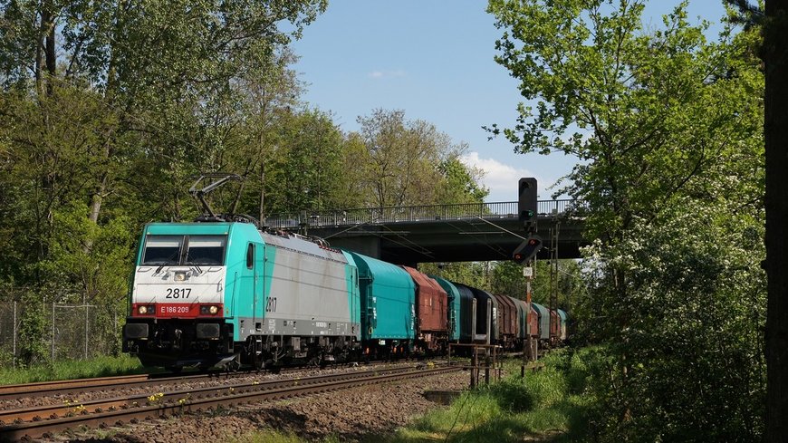 Alstom has been awarded a maintenance contract for 70 locomotives by Alpha Trains Group